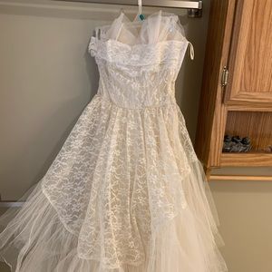 Vintage wedding dress- 1950’s